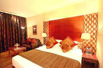 The Atria Bangalore Bagian luar foto